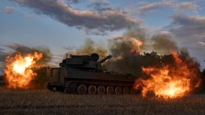 Intense Combat: Russian Forces Target Own Territory in Kursk