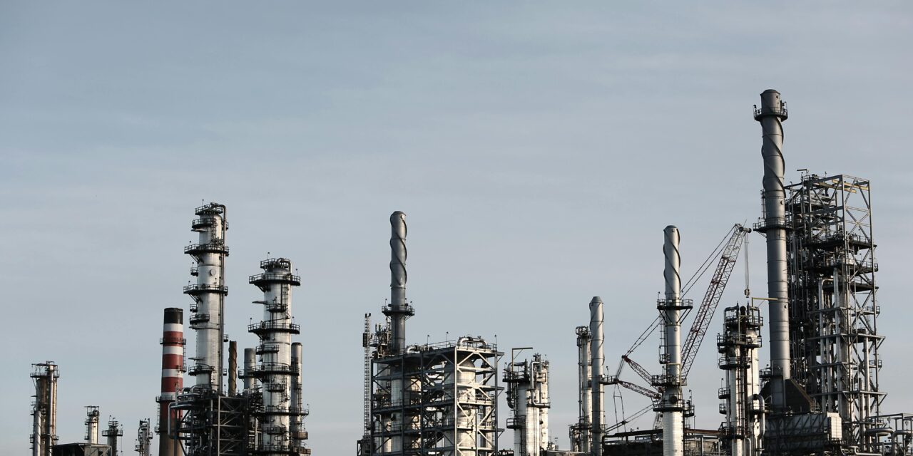 Indian state refiners may buy Mideast spot oil to replace Russian shortfall