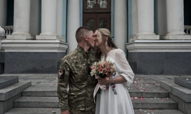 Ukraine launches online marriages to unite couples separated by war