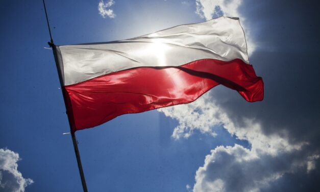 Poland calls on EU to stress ties with U.S. to counter Russian ‘disinformation’