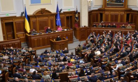 Rada Approves Law Enabling Multiple Citizenship for Ukrainians