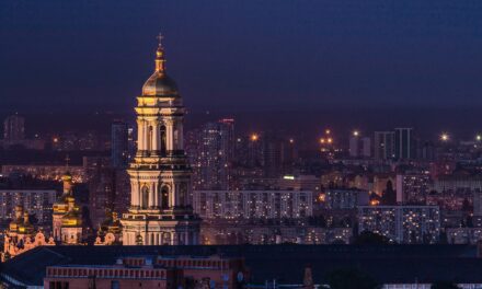 Zelenskyy Warns of Imminent Oreshnik Missile Threat on Kyiv