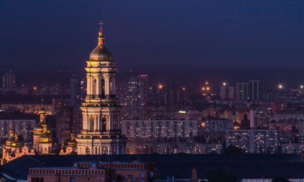Zelenskyy Warns of Imminent Oreshnik Missile Threat on Kyiv