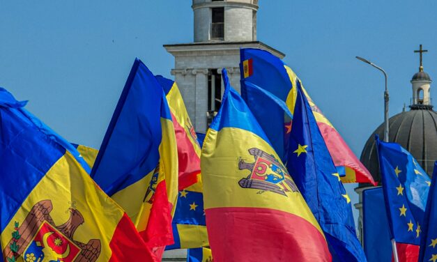 Tensions Rise Between Moscow and Moldova Over Passport Policy in Transnistria