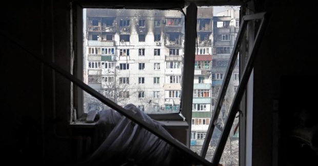 Mariupol Occupiers Tie Food Aid to Work and Threaten Conscription